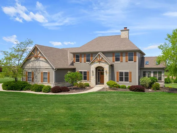 1180 Hickory Hill PARKWAY, Hubertus, WI 53033