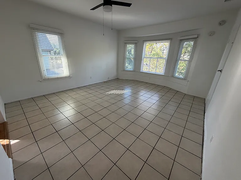 869 Lincoln Ave #201 — Photo 15