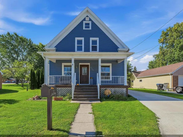717 Madison Ave, Howards Grove, WI 53083