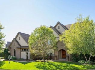 10618 Sonoma Rdg, Eden Prairie, MN 55347