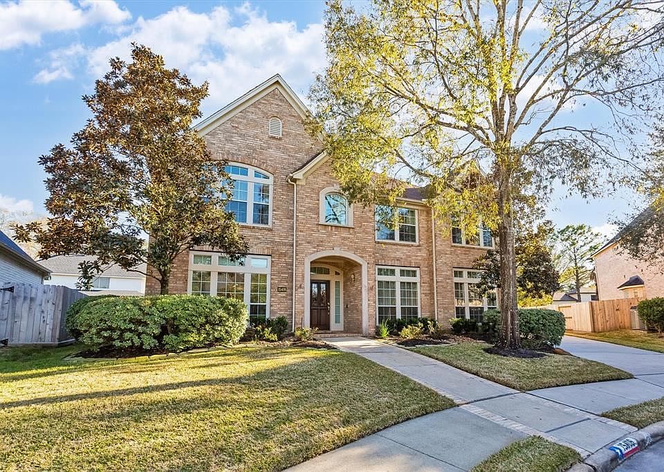 1st image of 15406 Bay Cove Ct