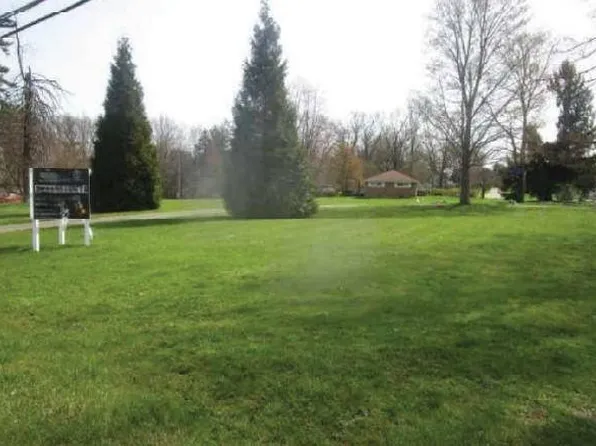 859 S Hermitage Rd, Hermitage, PA 16148