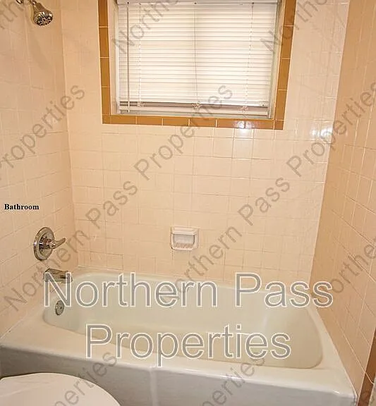 6155 Cleveland Ave #BACK HOUSE — Photo 8