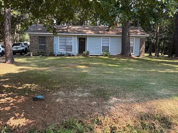 8601 Cedar Wood Dr E, Theodore, AL 36582