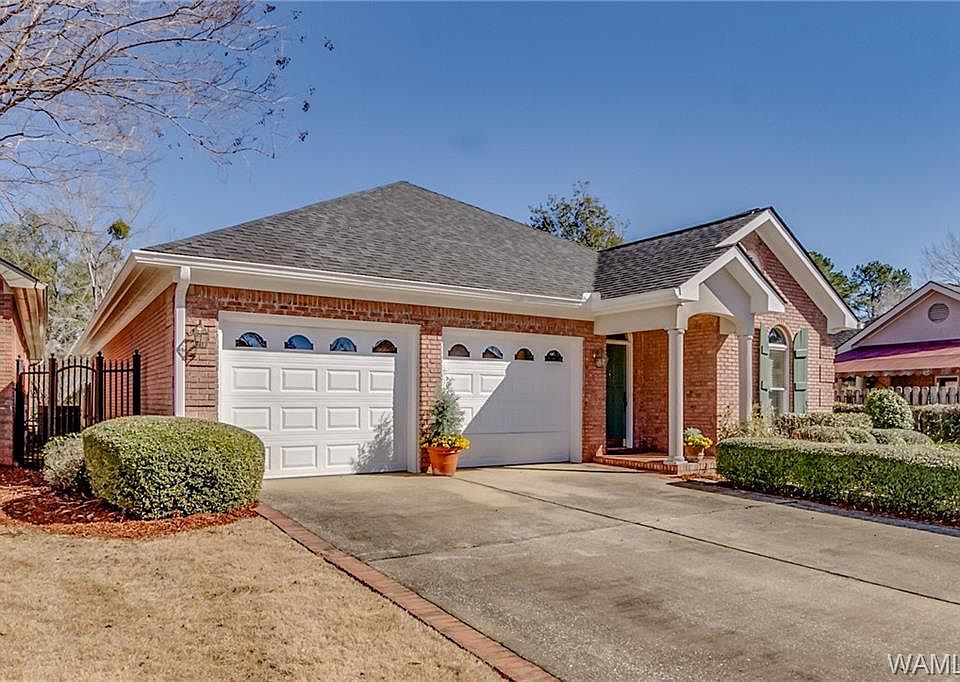 1st image of 215 Placid Ln