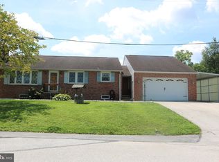381 Sonny St, Hanover, PA 17331