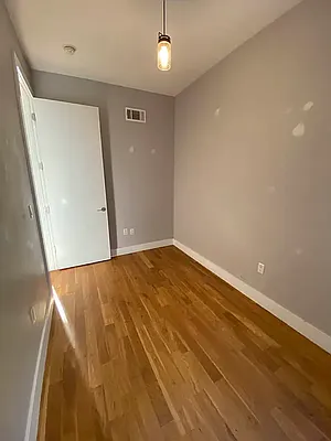 Rented by Hagstrom Management Inc | media 23