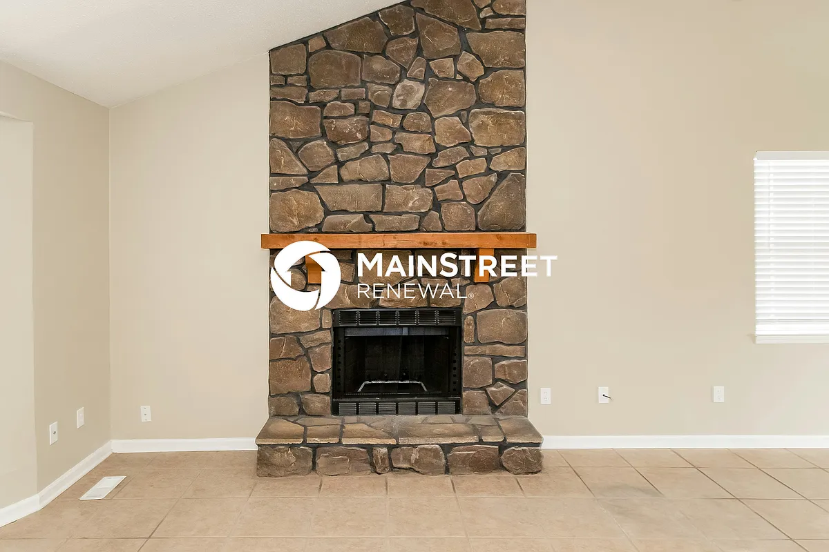 Living Room - 320 Willow Glen Ct