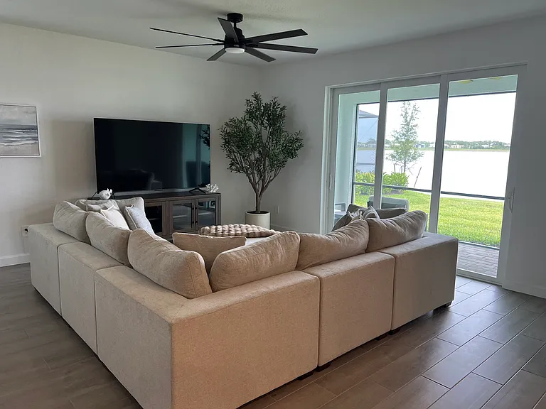 8424 Shore Lake Dr — Photo 5