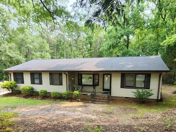 110 Laguna Ln, Greenwood, SC 29646