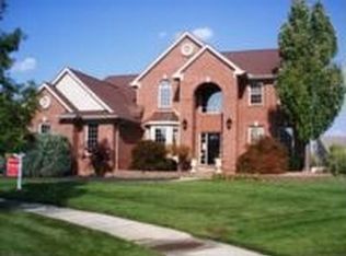 22140 Perth Ct, Novi, MI 48374