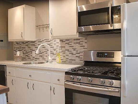 1st image of 312 N Avenue 50 #314