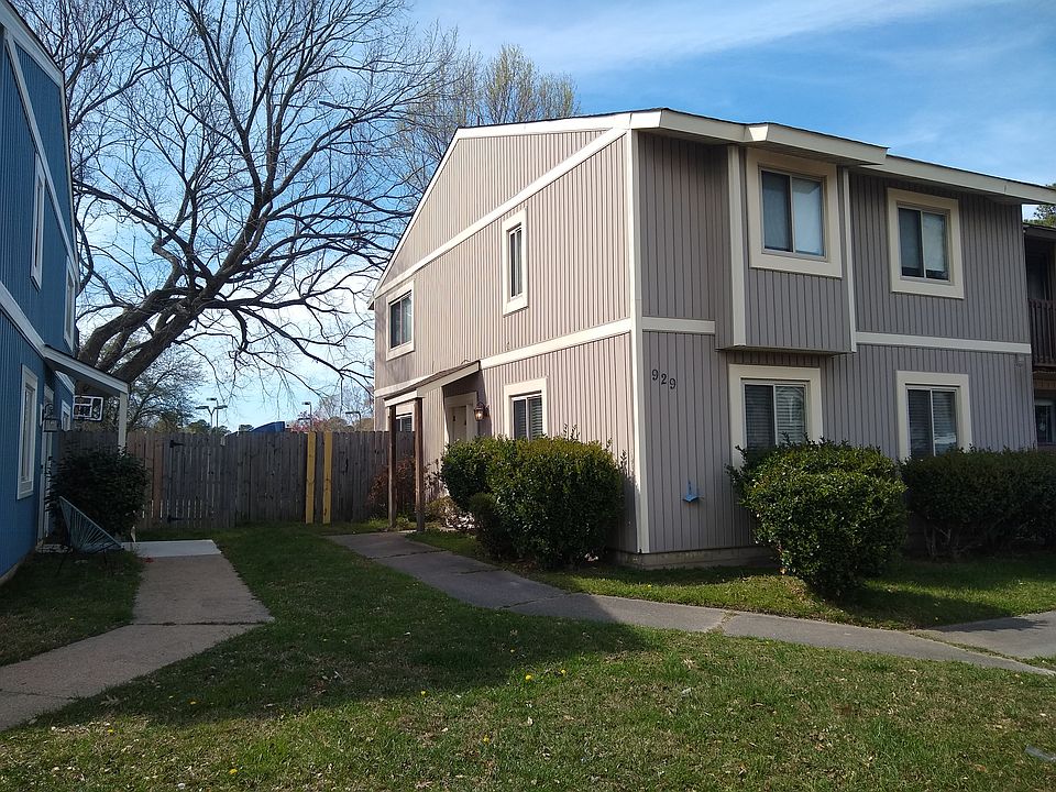 1st image of 929 Birch Rd