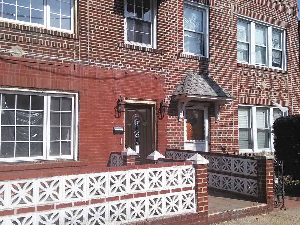 1st image of 957 East 104th Street