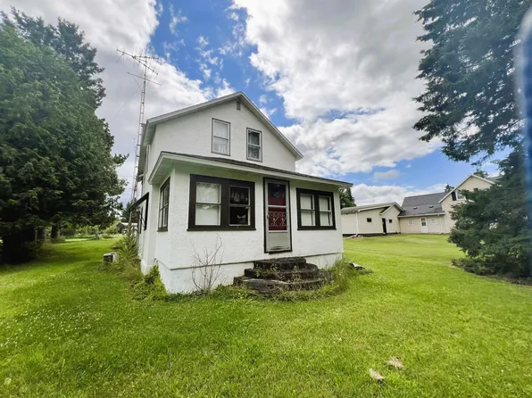 W4715 Spruce St, Vulcan, MI 49892