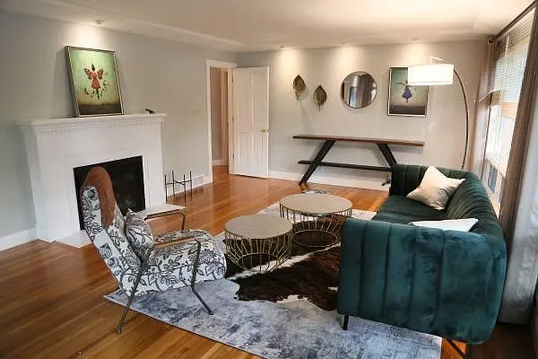 8115 SW Valley View Dr — Photo 4