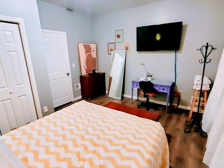 43 Schley St #1R — Photo 13