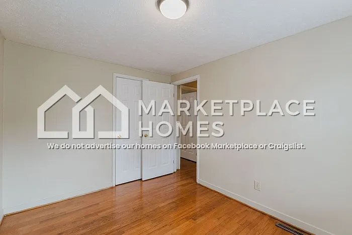624 S Pine St — Photo 18