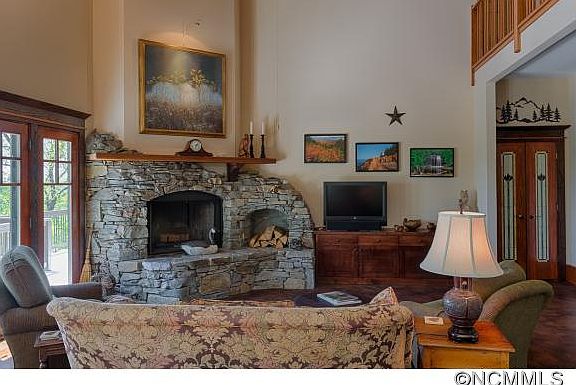3rd image of 295 Arbor Woods Dr