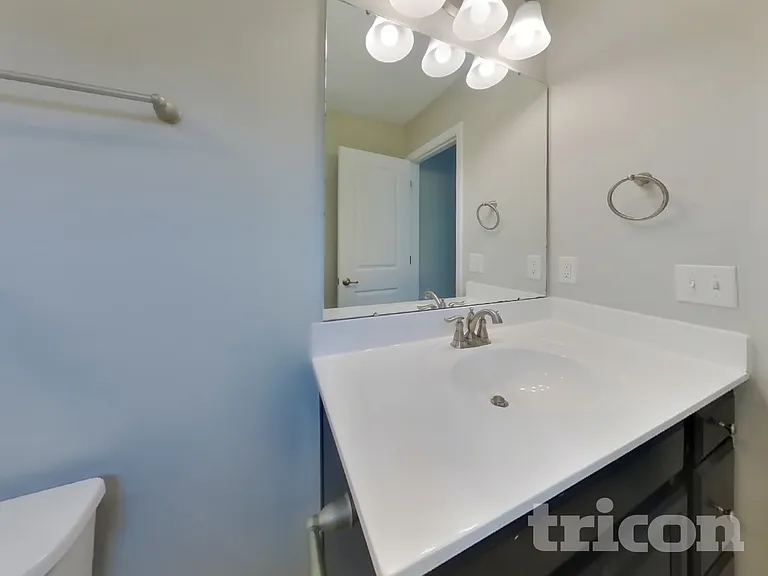 2902 Cherry Point Ln — Photo 8