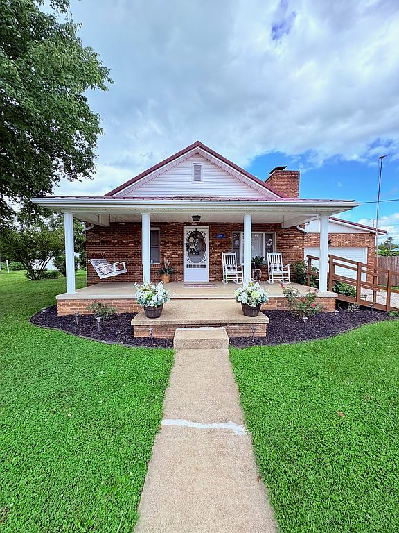 105 S High St - Property Image