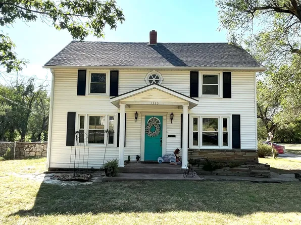 1313 S Douglas Rd, El Dorado, KS 67042