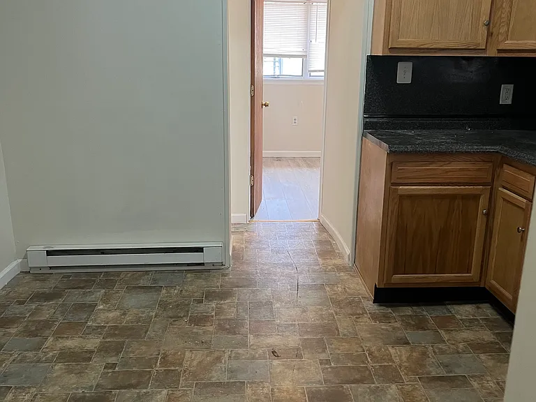 670 Atlantic St — Photo 6