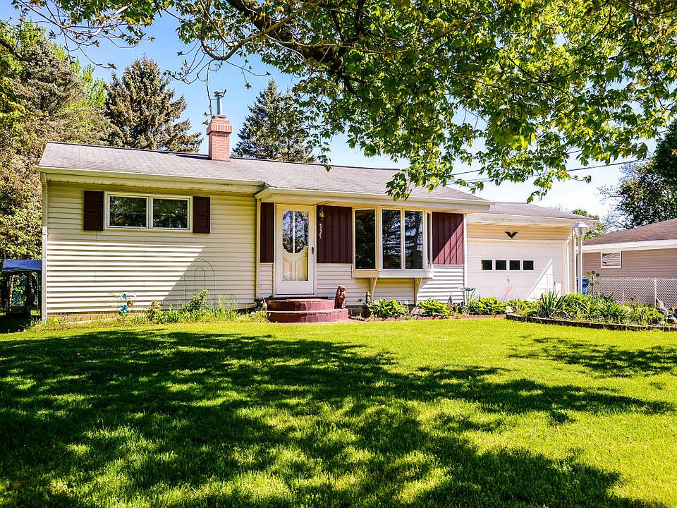 1st image of 737 Golden Ave