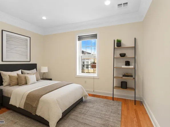 70 South Street image 10 of 23