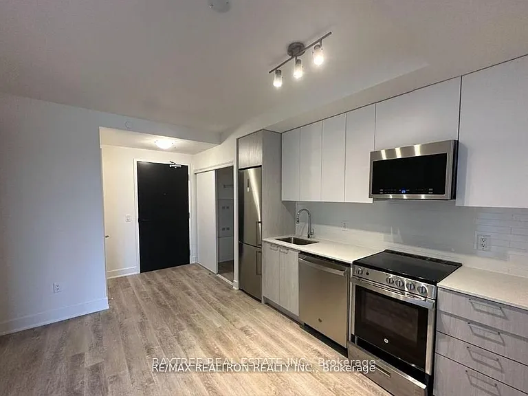 185 Deerfield Rd #414 — Photo 1