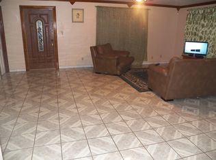 305 W Merced St, Avenal, CA 93204