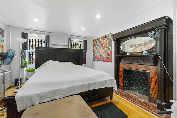 Rented by Corcoran | media 19