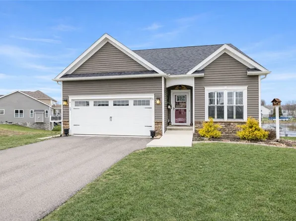 6113 Holly Creek Dr, Ontario, NY 14519