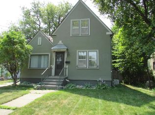 1215 3rd Ave S, Moorhead, MN 56560