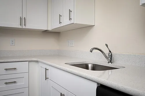 Fernwood Court Apartments Photo 1