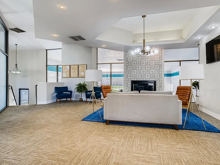 Flats at Pinecliff — Photo 18