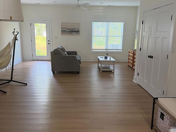 4th image of 556 Leesville Rd #801
