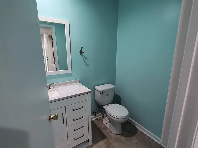3813 Staffordshire Ln — Photo 4