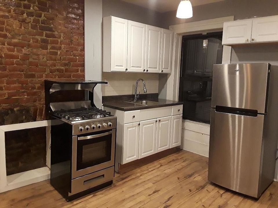1st image of 441 Bergen St #3