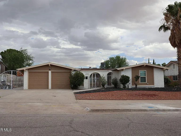6704 La Cadena Dr — Photo 1