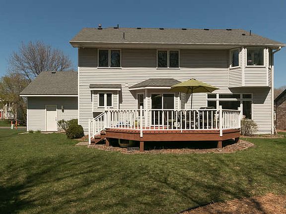 2nd image of 745 Meadowood Dr
