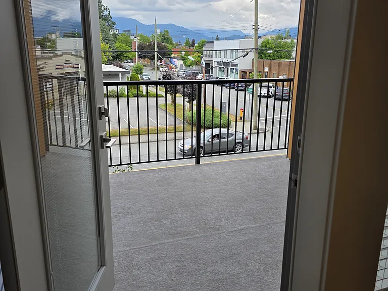 45875 Victoria Ave — Photo 11