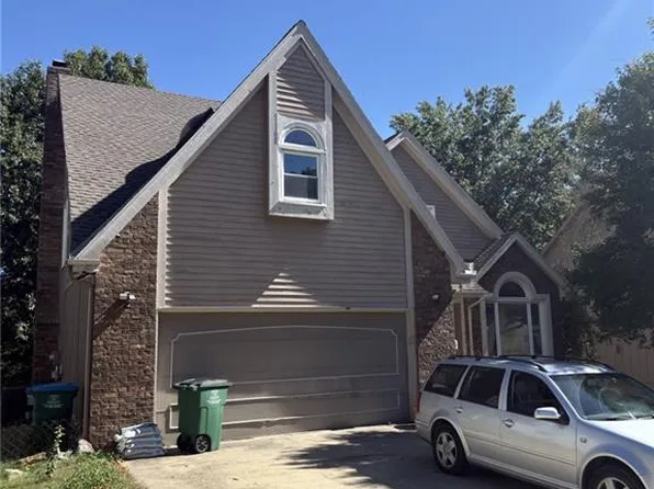 11605 Hauser St, Overland Park, KS 66210