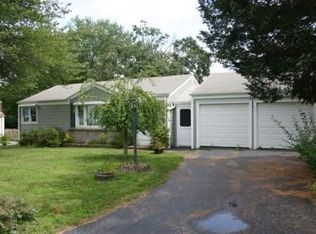 34 Valley Rd, East Greenwich, RI 02818