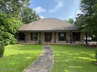 176 Helen Garland Dr, Opelousas, LA 70570