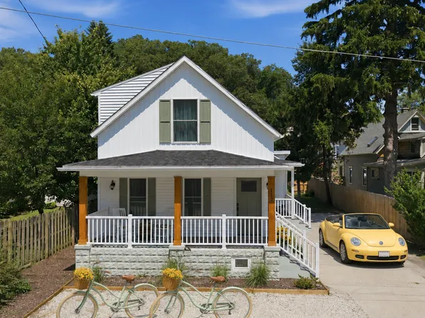 112 Blaine St, Michigan City, IN 46360