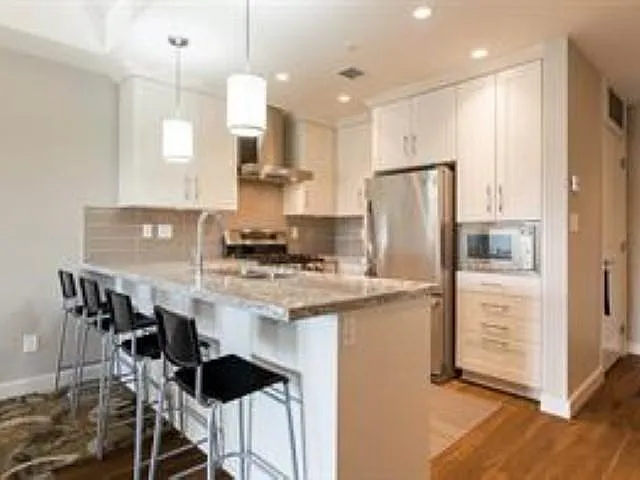5055 Springs Blvd #214 — Photo 4