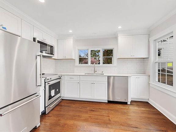 3rd image of 48 Hillside Ave