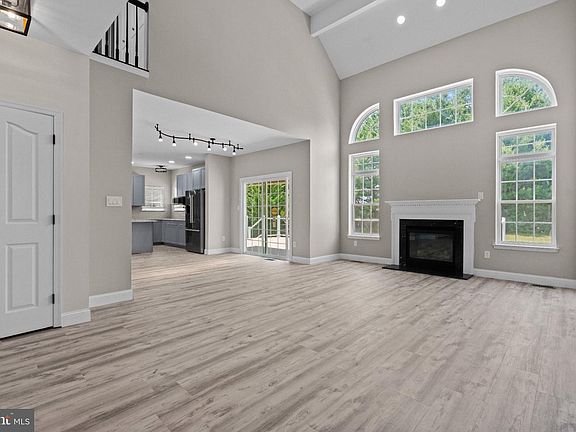 5th image of 4 Travertine Ct