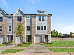 1965 Enniscorthy St, Fuquay Varina, NC 27526